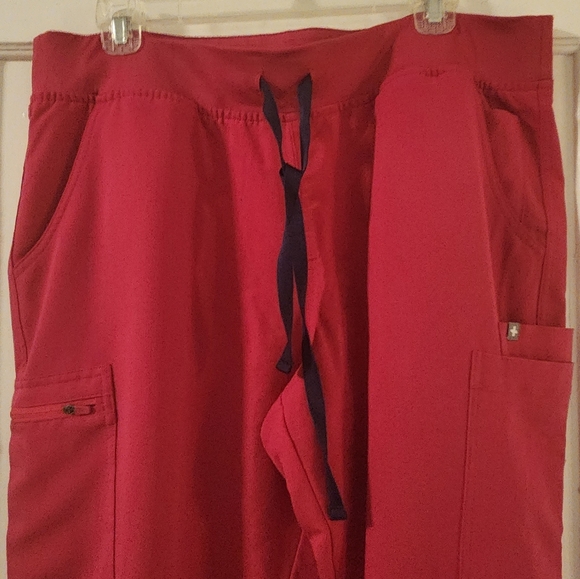 Figs Ultra Rose (Limited Edition color) Yola 2.0 skinny scrub pants XL - Picture 2 of 4